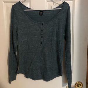 Long sleeve top